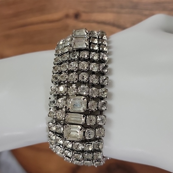 Vintage Weiss Art Deco Style Rhinestone Wide Silver Tone Bracelet - Picture 2 of 11